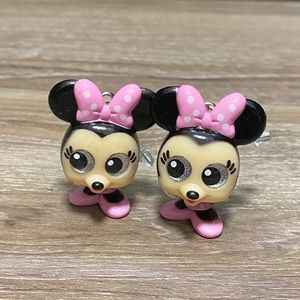 NEW Disney Minnie Mouse Earrings LIGHTWEIGHT